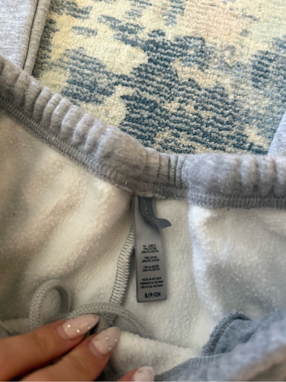 SKIMS Heather Gray Crewneck Sweatshirt and sweatpants set - Picture 5 of 5